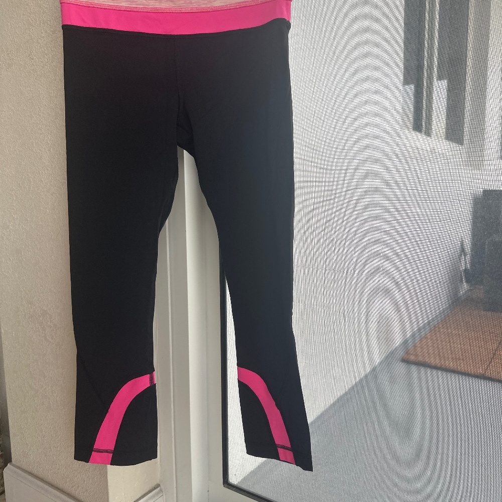 Lululemon Run Inspire Crop Size 4